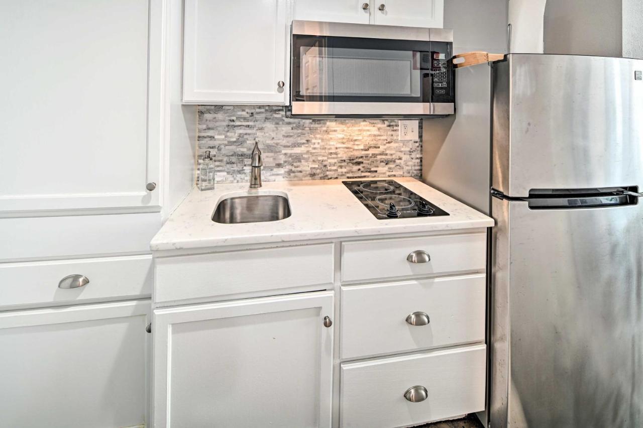 Beachfront Condo In Myrtle Beach With Pool Access Zewnętrze zdjęcie